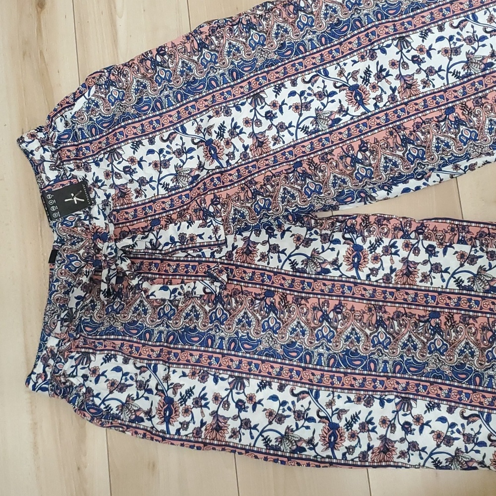 Atmosphere wide leg/ plazzo bottom